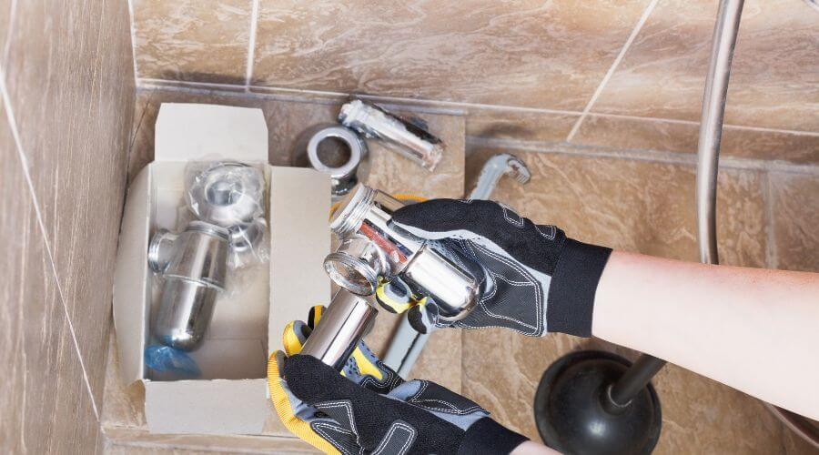 Expert Emergency Roof Repairs services in Lowndes, MO